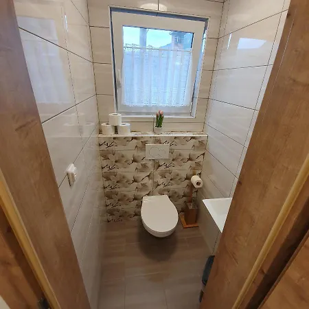 - Kekec Apartament Mojstrana