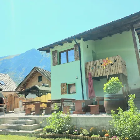 - Kekec Apartment Mojstrana